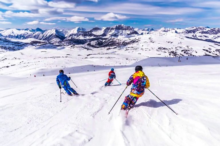 Skiing in Manali Solang Nallah